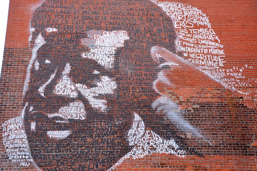 Mural dans les rues de Montréal représentant Dany Laferriere. meunierd - Shutterstock.com