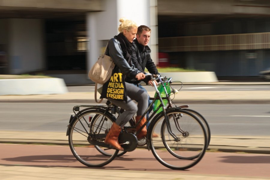 Le vélo, un mode de circulation très local. Lawrence BANAHAN - Author's Image