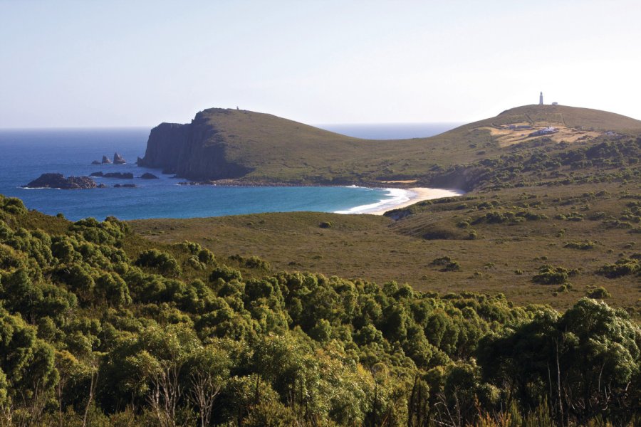 Cape Bruny Lighthouse. Tourism Tasmania & Keith Diamond