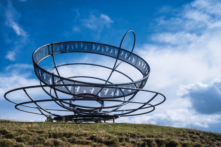 Sculpture Tempête dans une tasse de thé de Dennis Oppenheim. Andorra Turisme