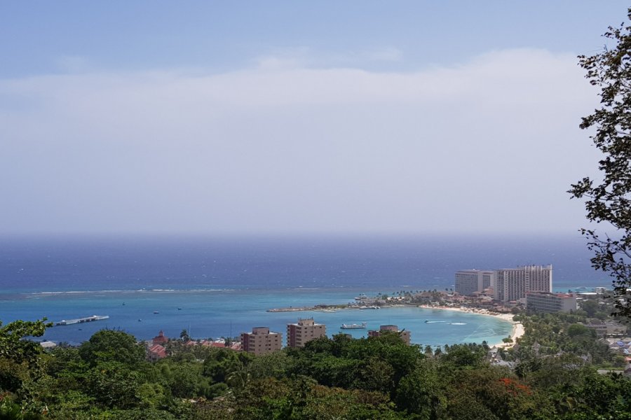 Vue sur la baie d'Ocho Rios. Chloé OBARA