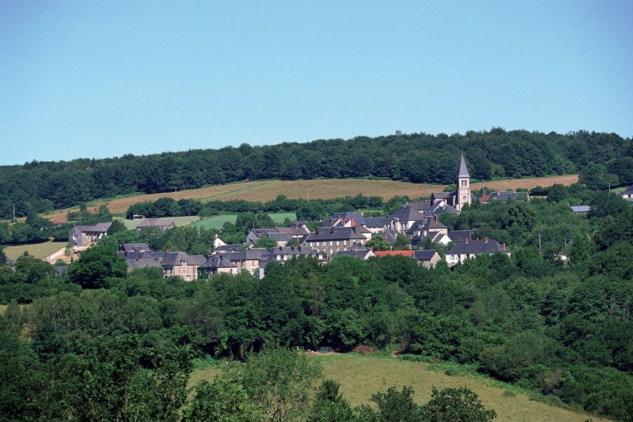 Vue générale de Montsauche-les-Settons PHOVOIR