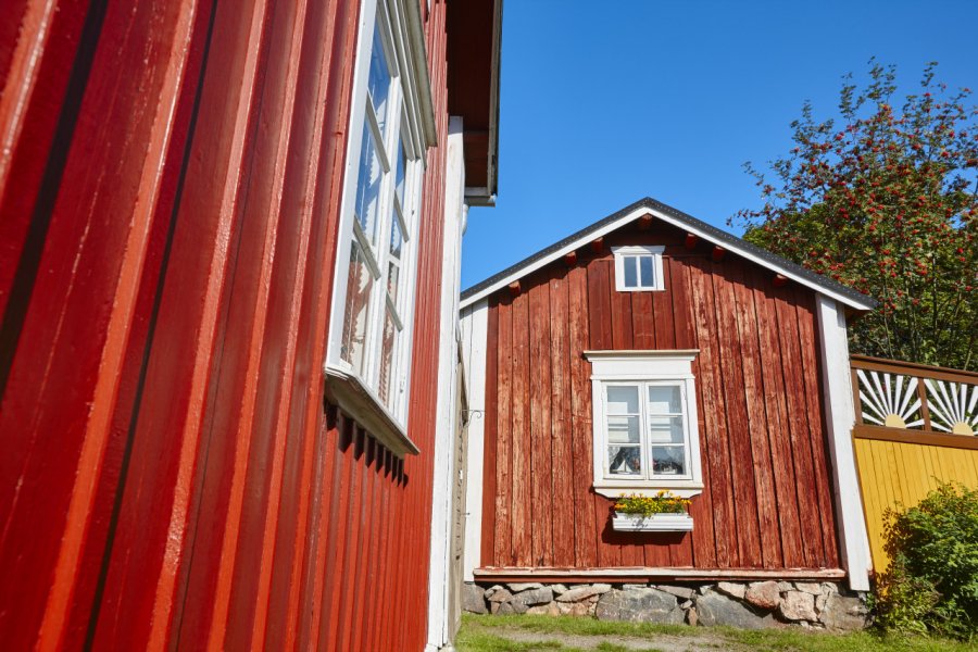 Habitations typiques de Rauna. ABB Photo - Shutterstock.com