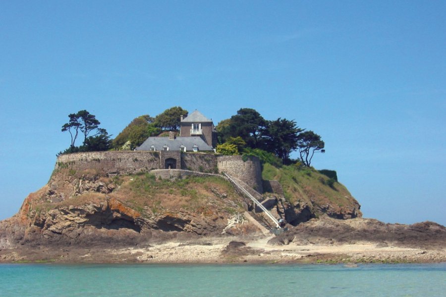 Le fort du Guesclin à Saint-Coulomb. JEAN-PAUL LABOURDETTE