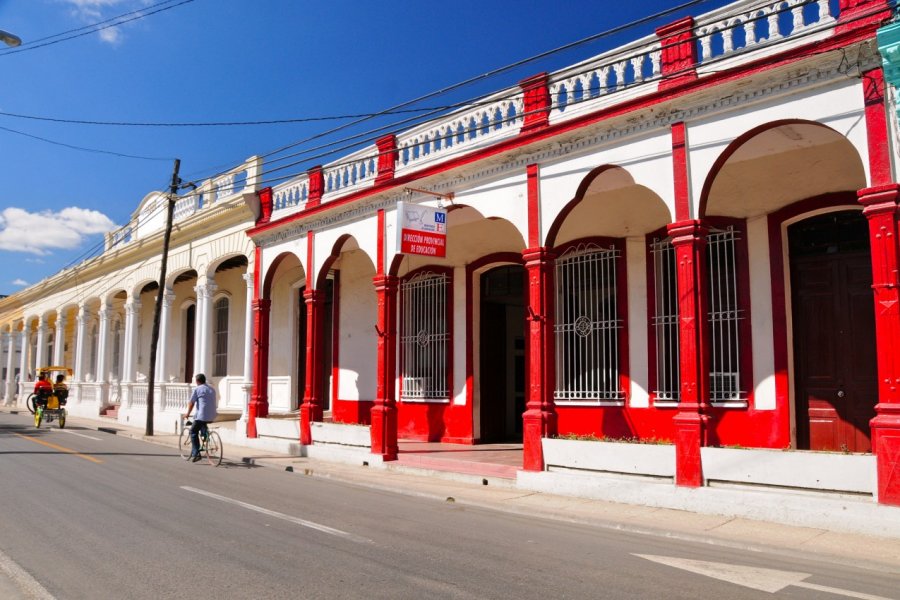 Les rues colorées de Las Tunas. Richard Cavalleri - Shutterstock.com