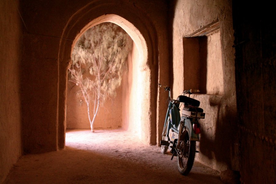 Ruelle du village de Tamnougalte. Stéphan SZEREMETA