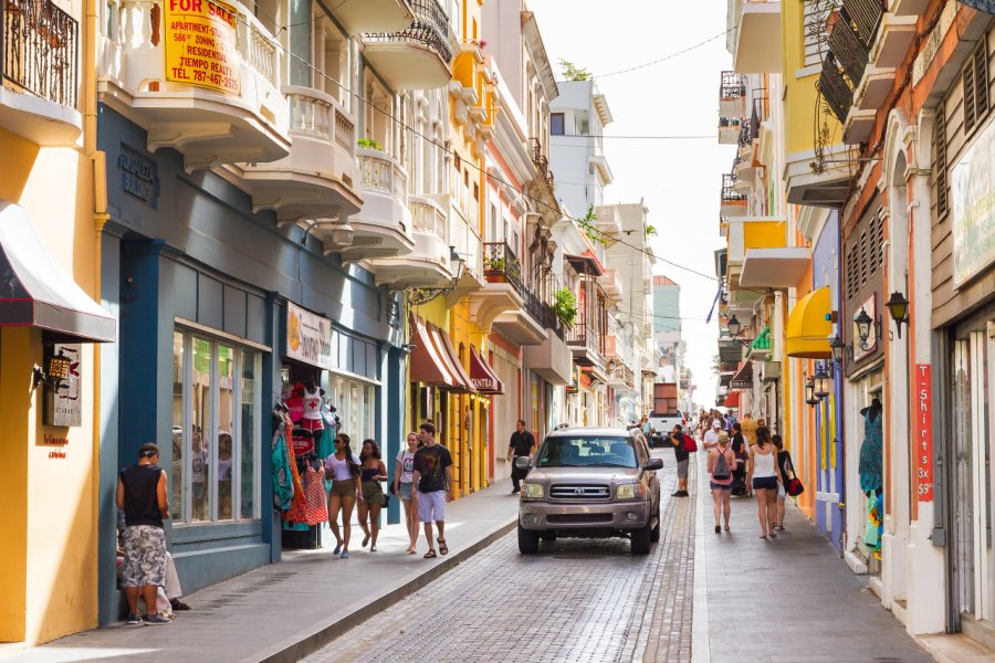 Dans les rues de San Juan. Dennis van de Water - Shutterstock.com