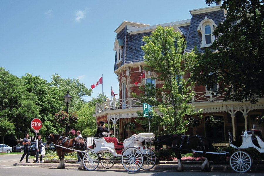 Visite de Niagara-on-the-Lake en calèche. Stéphan SZEREMETA