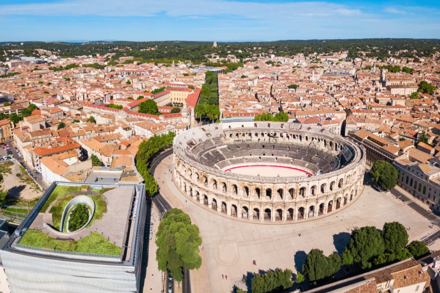 Les arènes de Nîmes. saiko3p - Shutterstock.com