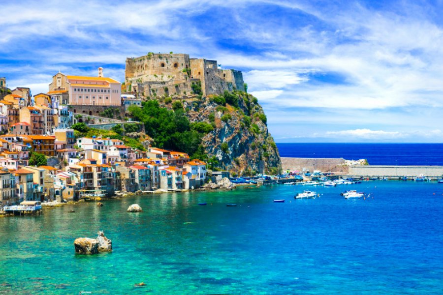 Le village médiéval de Scilla. leoks - Shutterstock.com