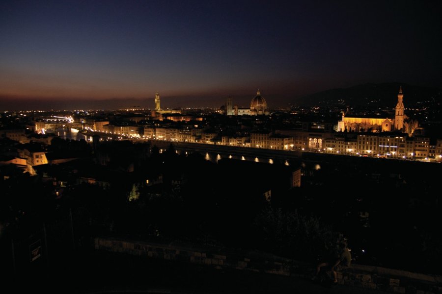 Florence au crépuscule. Maxence GORREGUES