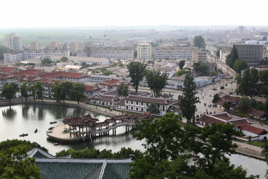 Vue sur Sariwon. nndrln - Shutterstock.com