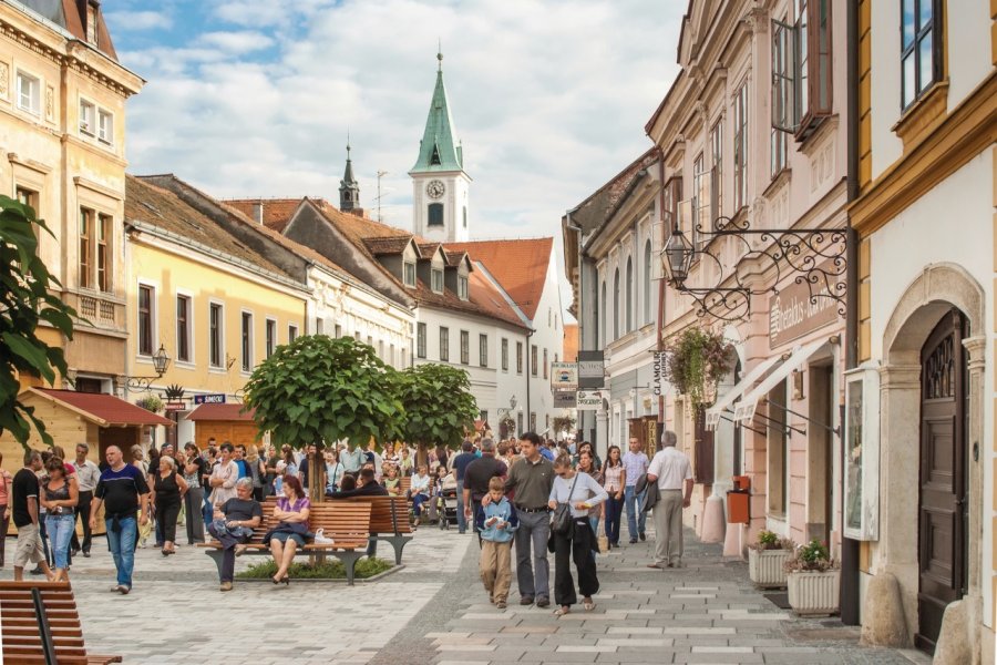 Dans les rues de Varaždin. Deymos - iStockphoto