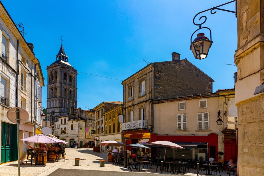 La ville de Cognac. Iakov Filimonov - Shutterstock.com