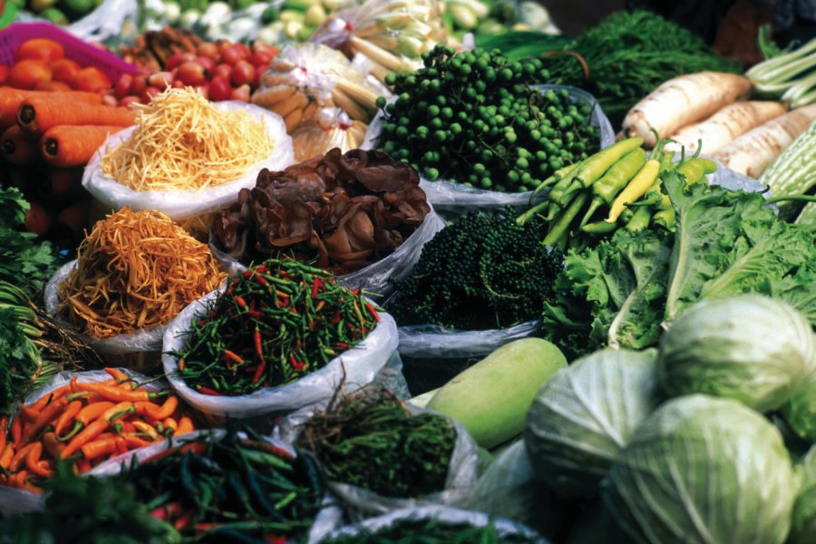 Légumes au marché de Pak Khlong Talad. Atamu RAHI - Iconotec