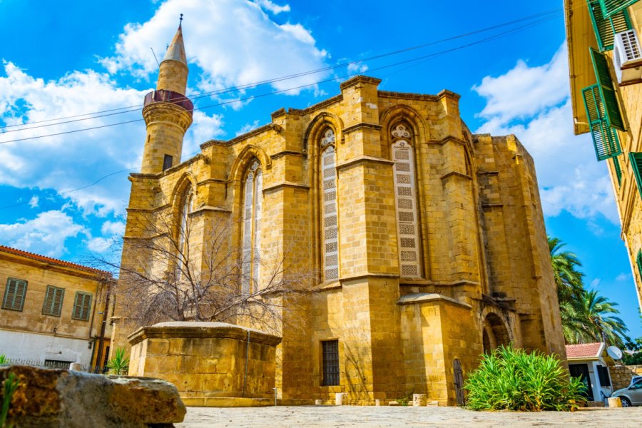 Mosquée Haydarpasa. trabantos - Shutterstock.com