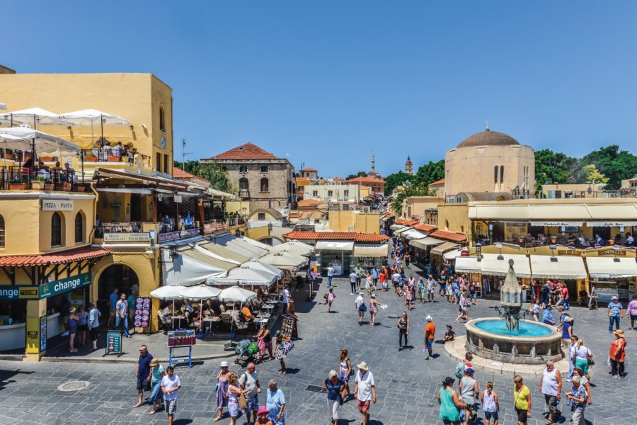 Place d'Hippocrate. Starcevic - iStockphoto.com