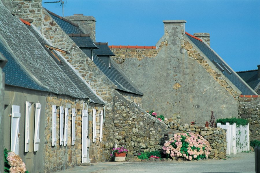 Maisons bretonnes S. NICOLAS - ICONOTEC