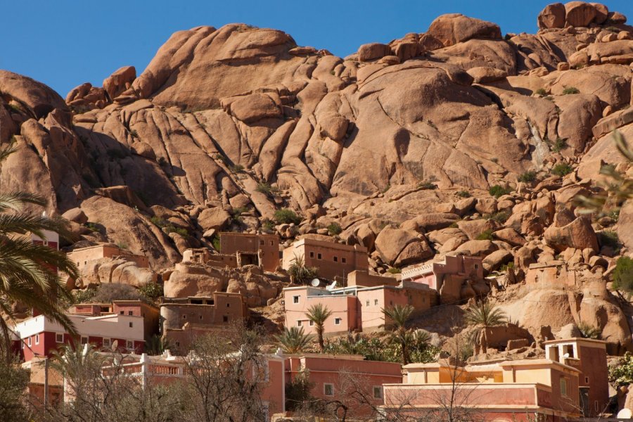 Village près de Tafraoute. Nella / Shutterstock.com