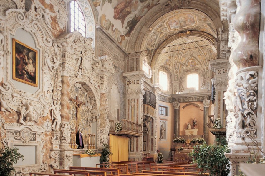 Intérieur de l'église San Mamiliano. Apollon - Iconotec