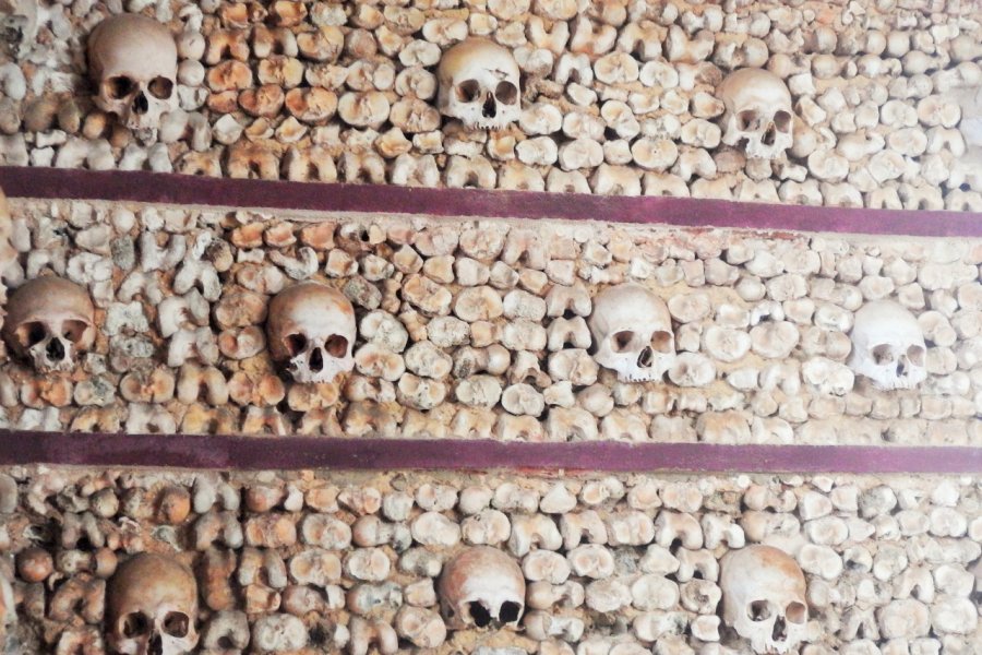 Crânes de la Capela dos Ossos. Maïlys ALBERTO