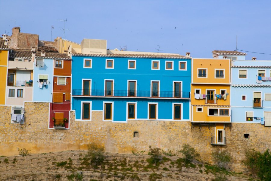 Vue sur les maisons colorées de Villajoyosa. holbox - Shutterstock.com
