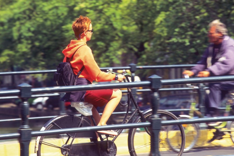 Amsterdam, la capitale du vélo. (© Author's Image))