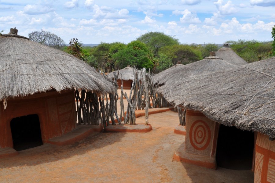 Habitations traditionnelles. Karel Gallas - Shutterstock.com