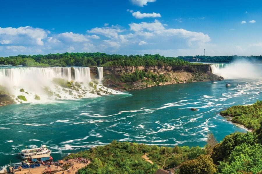 Phénomène naturel spectaculaire des chutes du Niagara. THEPALMER
