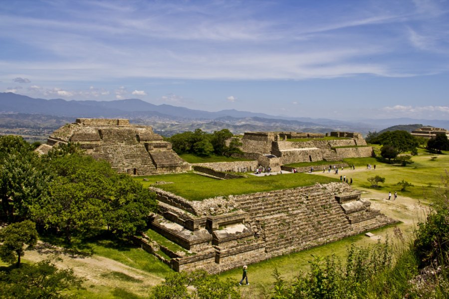 Monte Alban. JuanSalvador - Shutterstock.com