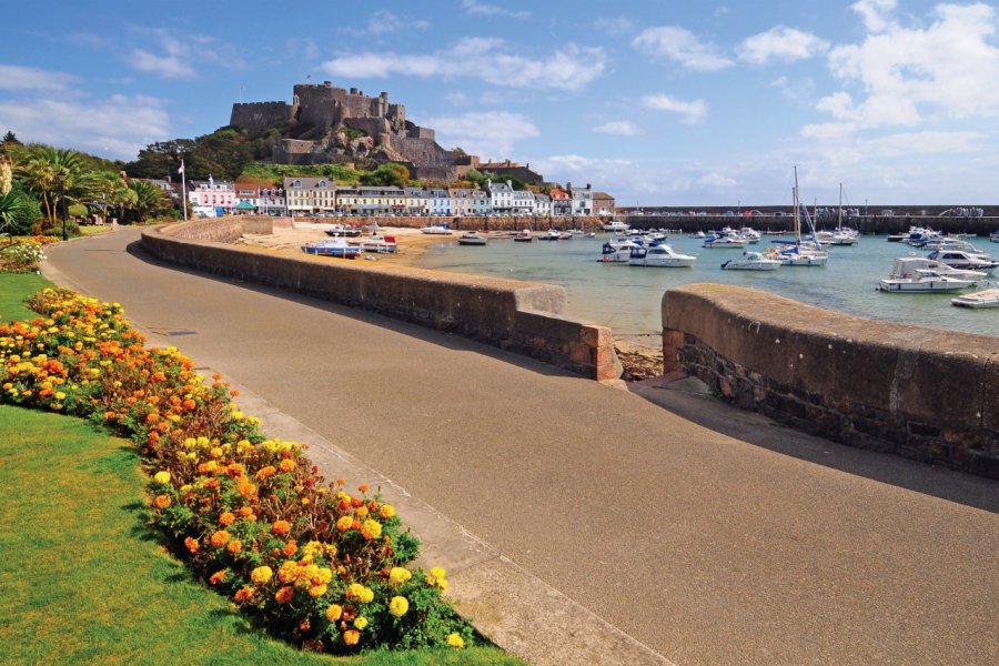 Gorey Pier. Maxian - iStockphoto