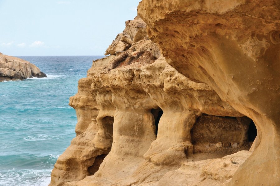 Côte rocheuse de Matala. Tupungato - iStockphoto