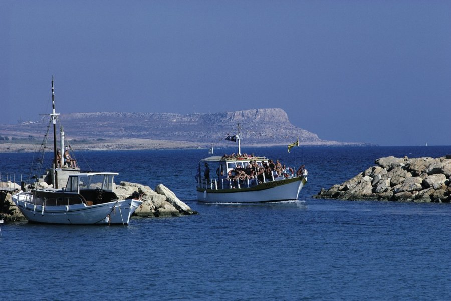 Bateaux dans les environs d'Agia Napa. Thierry Lauzun - Iconotec