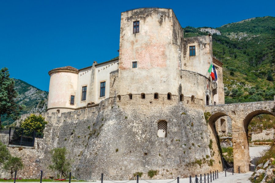 Château Pandone de Venafro. Sergio DI GIOVANNI - Fotolia