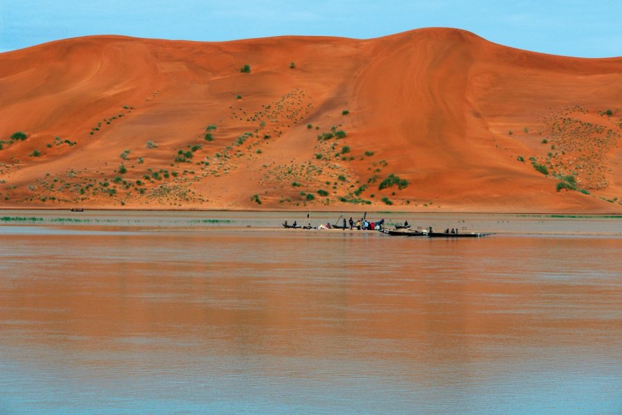 Au passage de l'élégante dune Rose, l'arrivée à Gao s'annonce Sébastien CAILLEUX