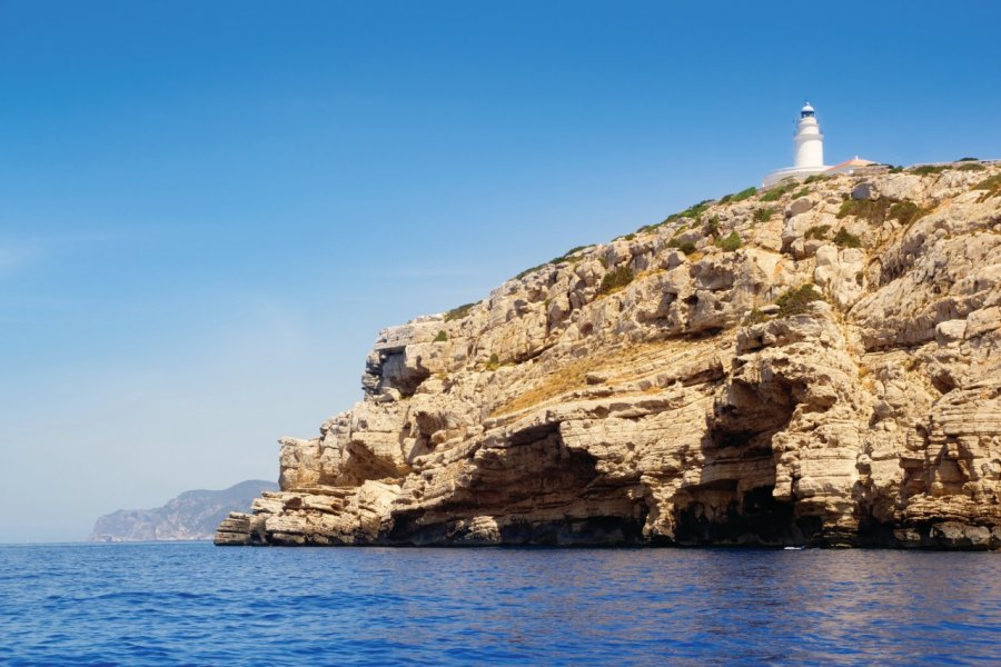 Sa Conillera et son phare. LUNAMARINA