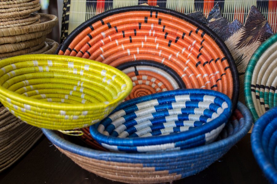 Artisanat rwandais. Ryan Cantin - Shutterstock.com