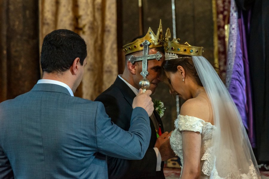 Cérémonie de mariage à l'église Sainte-Gayanée à Etchmiazine. Serkant Hekimci - Shutterstock