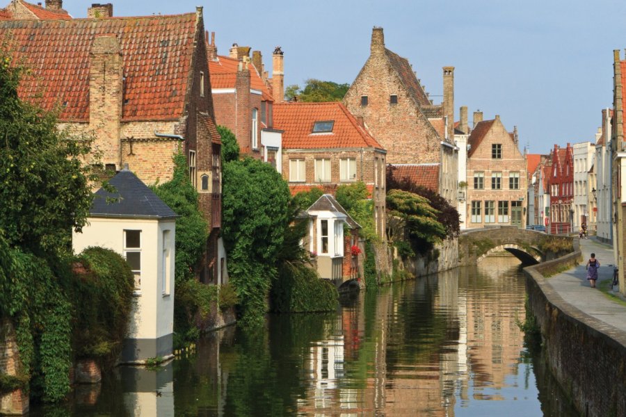 Canaux de Gouden-Handstraat. Lawrence BANAHAN - Author's Image