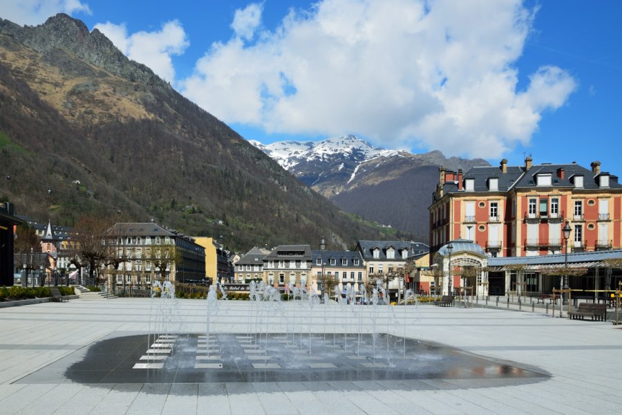 La ville thermale de Cauterets. oksmit  - stock.adobe.com