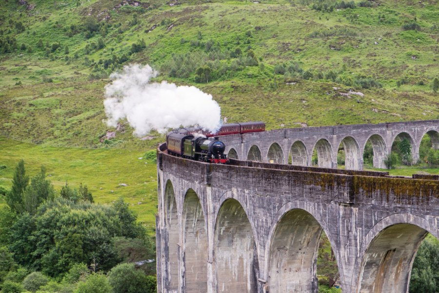 Jacobite Steam Train. simonbradfield - istockphoto.com