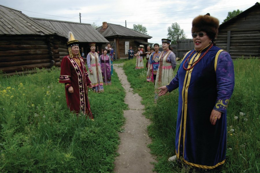 Accueil d'une tribu bouriate pour une cérémonie Stéphan SZEREMETA