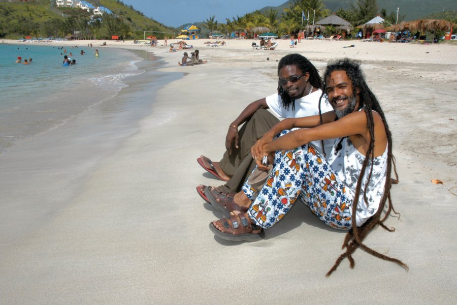 Kali's Beach Bar, Friar's Bay. Office de Tourisme de Saint-Martin - Claude CAVALERA