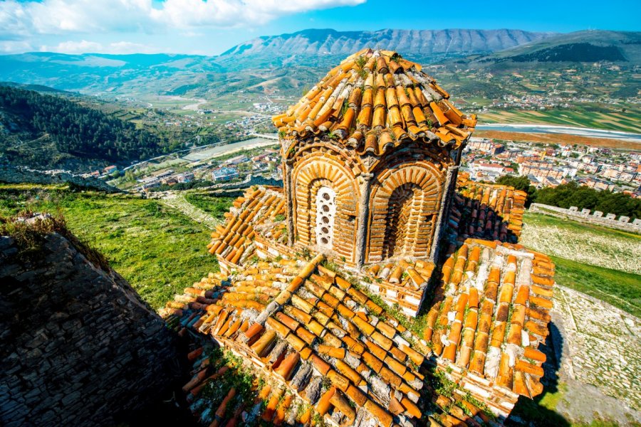 Eglise Saint-Théodore de Berat. RossHelen - Shutterstock.com