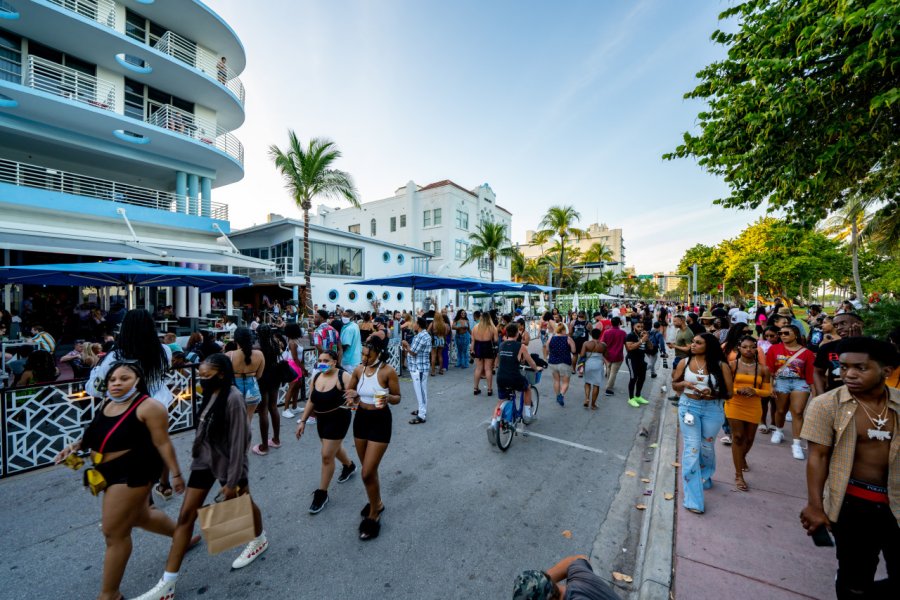 Dans les rues de Miami. Felix Mizioznikov - Shutterstock.com