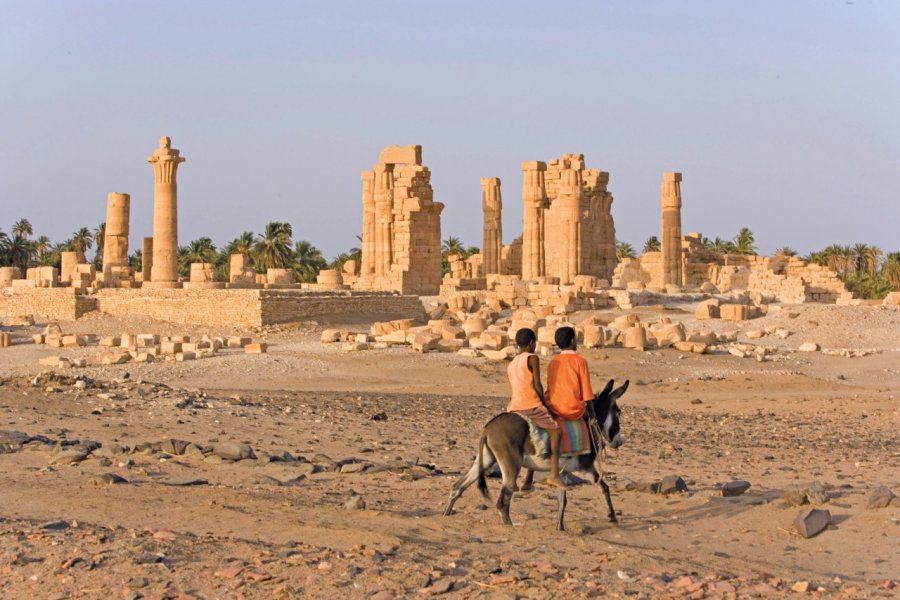 Ruines du temple de Soleib dédié à Amon. Tom Pepeira - Iconotec