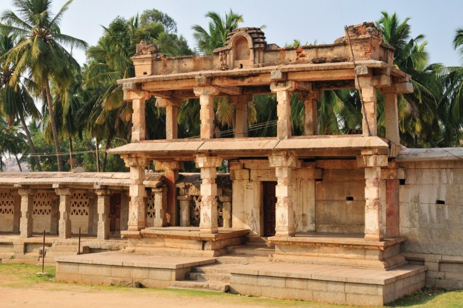 Hampi Bazar. lanLagadu - iStockphoto.com