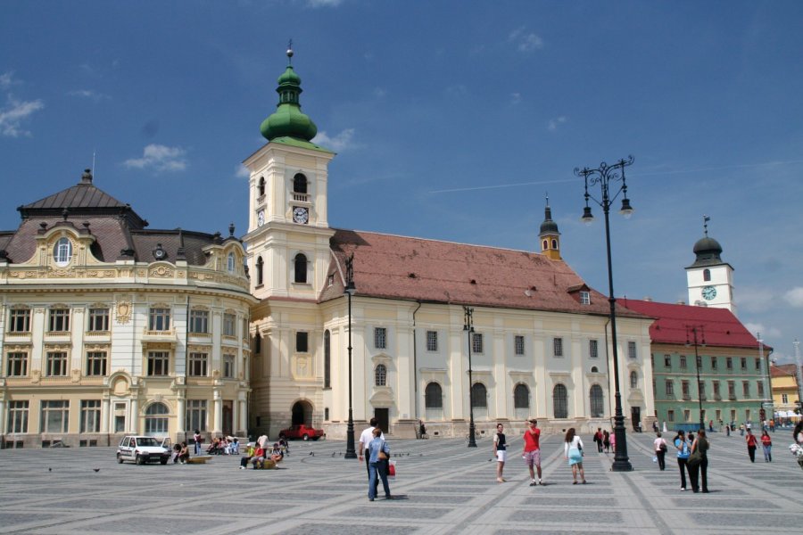 Piata Mare, grande place centrale de Sibiu. Stéphan SZEREMETA