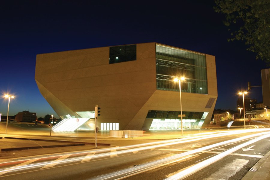 Casa da Música de Porto. LuisPortugal - iStockphoto