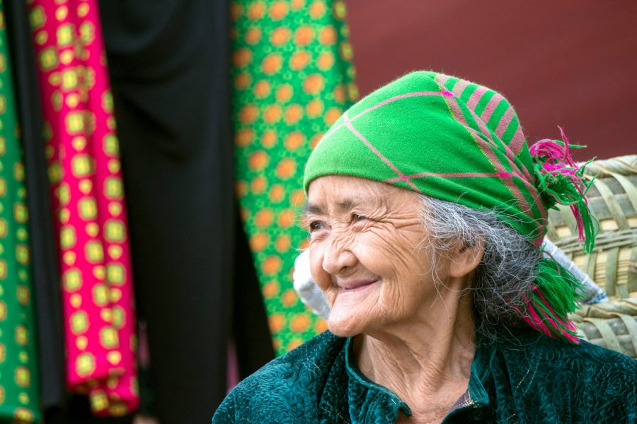 Femme de Ha Giang. thi - Shutterstock.com